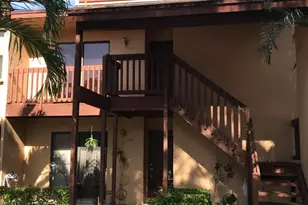 510 Lakeview Dr E, Royal Palm Beach, FL 33411 - Photo 1