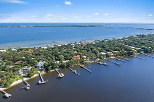 11 Wendy Ln, Sewalls Point, FL 34996 - Photo 9