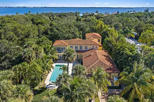 11 Wendy Ln, Sewalls Point, FL 34996 - Photo 5