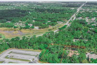 104 NE Charleston Oaks Drive, Port Saint Lucie, FL 34983 - Photo 3
