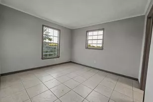 565 SE Port St Lucie Blvd, Port Saint Lucie, FL 34952 - Photo 19