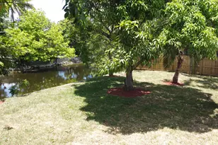 3541 NW 37th Ave, Lauderdale Lakes, FL 33309 - Photo 9