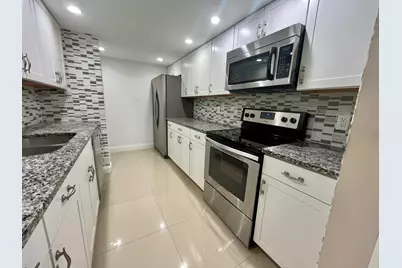 301 Croton Avenue, Unit #406, Lantana, FL 33462 - Photo 13