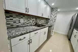 301 Croton Ave, Lantana, FL 33462 - Photo 11