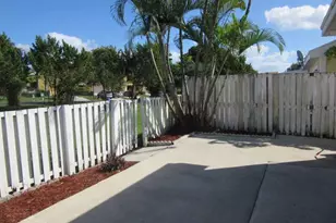 1654 Royal Forest Ct, West Palm Beach, FL 33406 - Photo 3