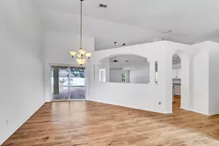 513 SE Cliff Rd, Port Saint Lucie, FL 34953 - Photo 5