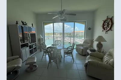 15 Harbour Isle Drive W, Unit #Ph 5, Fort Pierce, FL 34949 - Photo 9