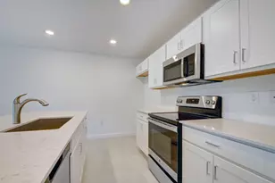 6875 Broadwater Ln, Lake Worth, FL 33467 - Photo 3