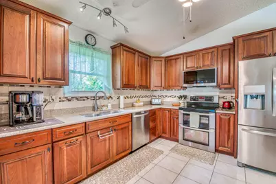 6690 SE Raintree Avenue, Stuart, FL 34997 - Photo 15