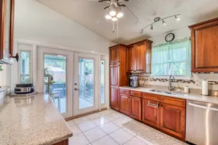 6690 SE Raintree Ave, Stuart, FL 34997 - Photo 13