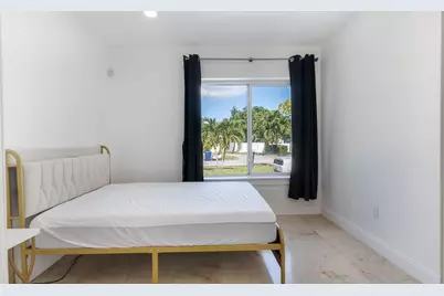 420 NW 145th Street, Miami, FL 33168 - Photo 21