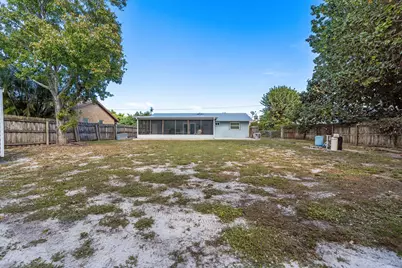 8756 SE Sunset Drive, Hobe Sound, FL 33455 - Photo 13