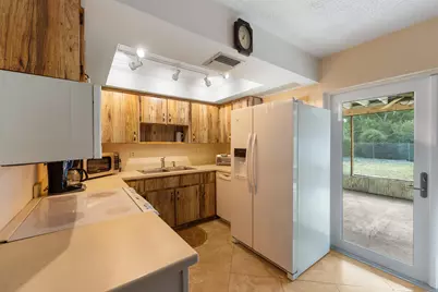 8756 SE Sunset Drive, Hobe Sound, FL 33455 - Photo 7