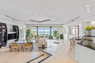 2 Sloans Curve Dr, Palm Beach, FL 33480 - Photo 9