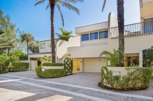 2 Sloans Curve Dr, Palm Beach, FL 33480 - Photo 43