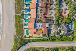 2 Sloans Curve Dr, Palm Beach, FL 33480 - Photo 41