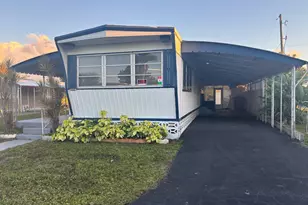 562 NE 47th St Lot 393, Deerfield Beach, FL 33064 - Photo 1