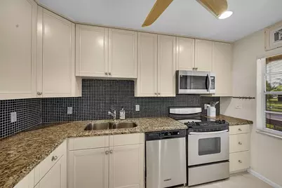 9262 Vista Del Lago, Unit #H, Boca Raton, FL 33428 - Photo 5