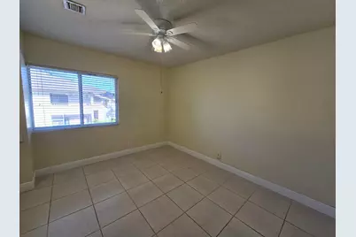 12661 Westhampton Circle, Unit #B 202, Wellington, FL 33414 - Photo 5