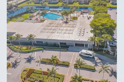 318 Burgundy G, Delray Beach, FL 33484 - Photo 19