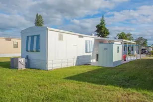 10 De Soto Ln, Port Saint Lucie, FL 34952 - Photo 9