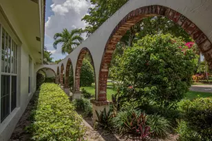 6749 S Grande Dr, Boca Raton, FL 33433 - Photo 5