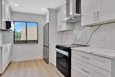 501 Seafarer Circle, Unit #204, Jupiter, FL 33477 - Photo 5