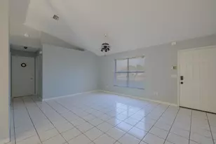 2352 SE West Blackwell Dr, Port Saint Lucie, FL 34952 - Photo 9