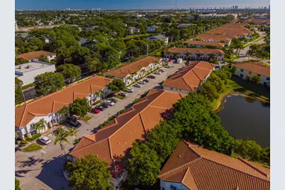 4203 Napoli Lake Drive, Riviera Beach, FL 33410 - Photo 41