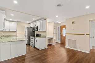4526 43rd Ct, Vero Beach, FL 32967 - Photo 9