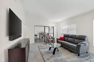 8136 Whispering Palm Dr, Boca Raton, FL 33496 - Photo 7