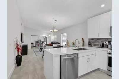 8136 Whispering Palm Drive, Unit #B, Boca Raton, FL 33496 - Photo 5