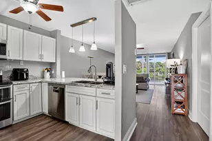 9450 Poinciana Pl, Davie, FL 33324 - Photo 11