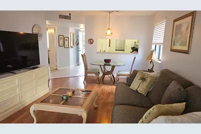 3138 Via Poinciana, Unit #209, Lake Worth, FL 33467 - Photo 5