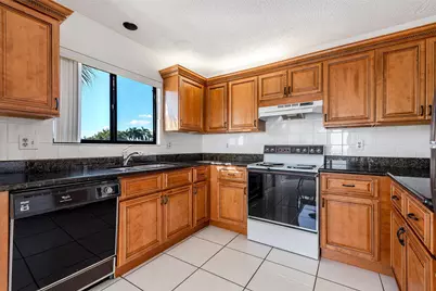 7689 Glendevon Lane, Unit #1805, Delray Beach, FL 33446 - Photo 3