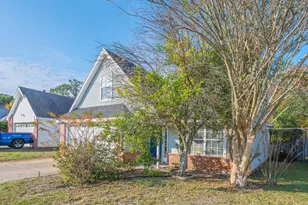 130 Scranton St, Fort Walton Beach, FL 32547 - Photo 3