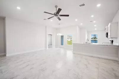 8660 Giovanni Avenue, Fort Pierce, FL 34951 - Photo 9