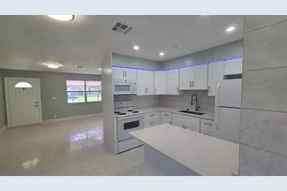 2802 Crown Court, Unit #144, Delray Beach, FL 33445 - Photo 1