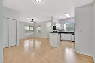 1561 SE Pomeroy St, Stuart, FL 34997 - Photo 5