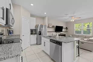 6339 Sailpointe Ln, West Palm Beach, FL 33413 - Photo 5