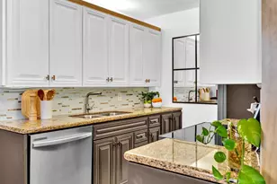 3025 Newport H, Deerfield Beach, FL 33442 - Photo 17