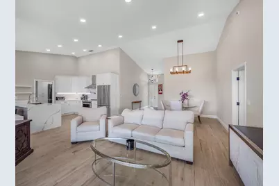 1095 Roble Way, Palm Beach Gardens, FL 33410 - Photo 3