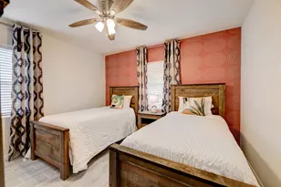 125 S 10th St, Fort Pierce, FL 34950 - Photo 17