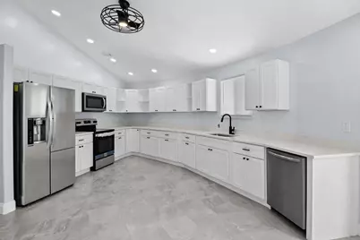 6300 SE Phillips Bend Avenue, Stuart, FL 34997 - Photo 13