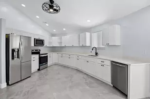 6300 SE Phillips Bend Ave, Stuart, FL 34997 - Photo 13