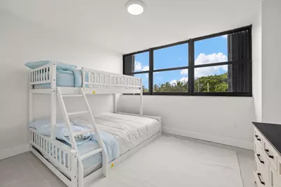 5600 N Flagler Drive, Unit #207, West Palm Beach, FL 33407 - Photo 11