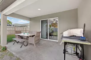 452 SE Asbury Ln, Port Saint Lucie, FL 34983 - Photo 33