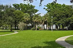 819 Colonial Rd, West Palm Beach, FL 33405 - Photo 17