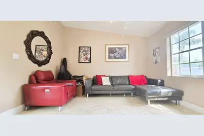 819 Colonial Road, West Palm Beach, FL 33405 - Photo 11