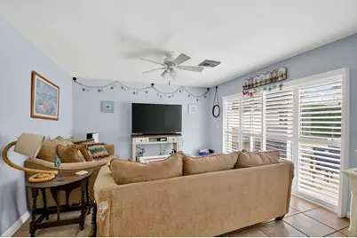 6164 Willoughby Circle, Lake Worth, FL 33463 - Photo 11